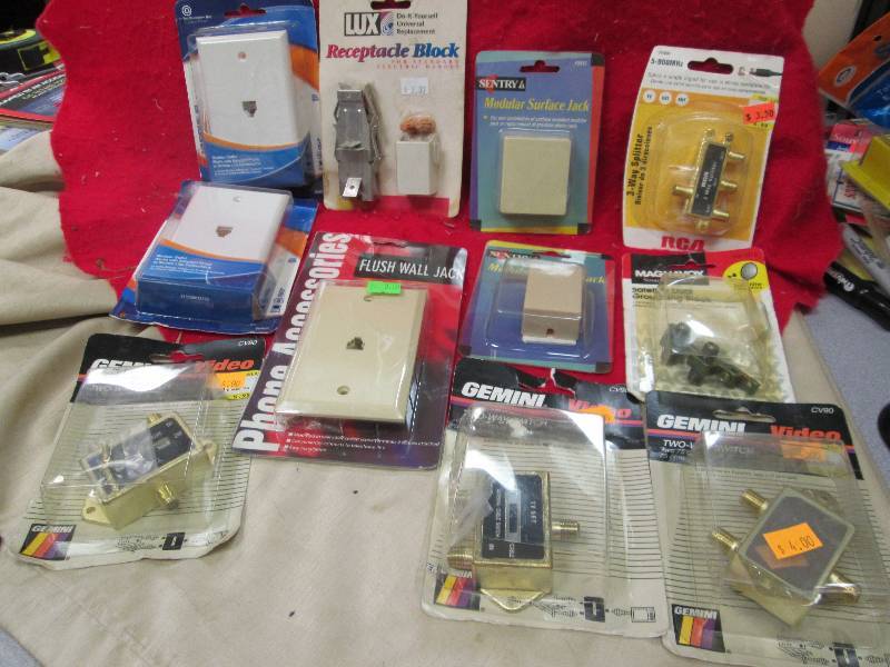 Qty 3 Gemini Video two-way switch, ...
