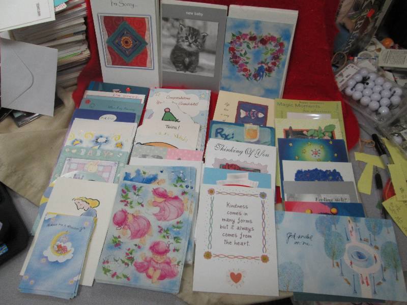 Assortment of 100 different picture...