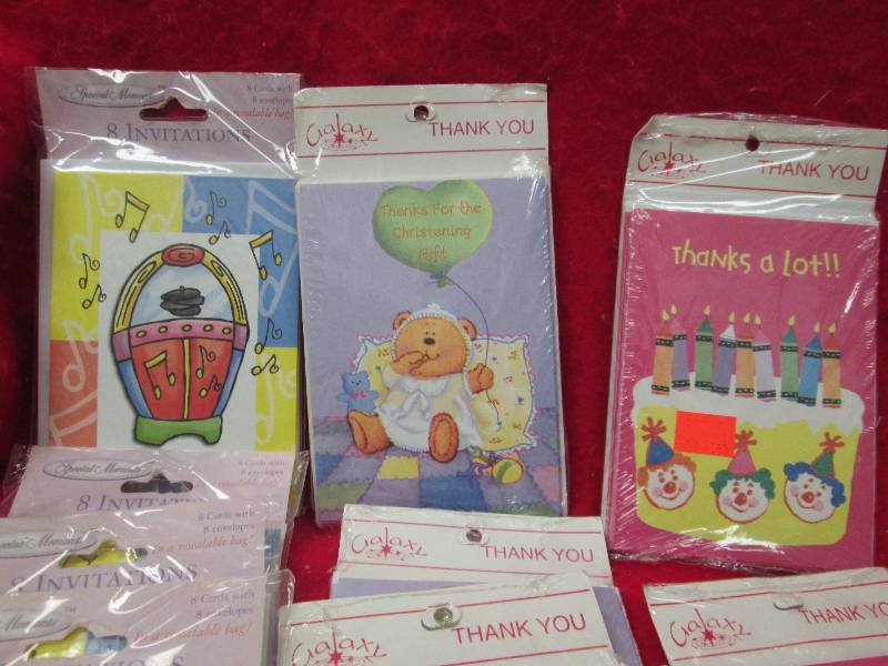 Qty 19 pkg of 8 in each pkg Party, ...