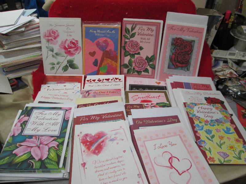 Assortment of 100 different picture...