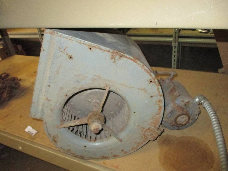 lot 6 image: Squirrel cage fan