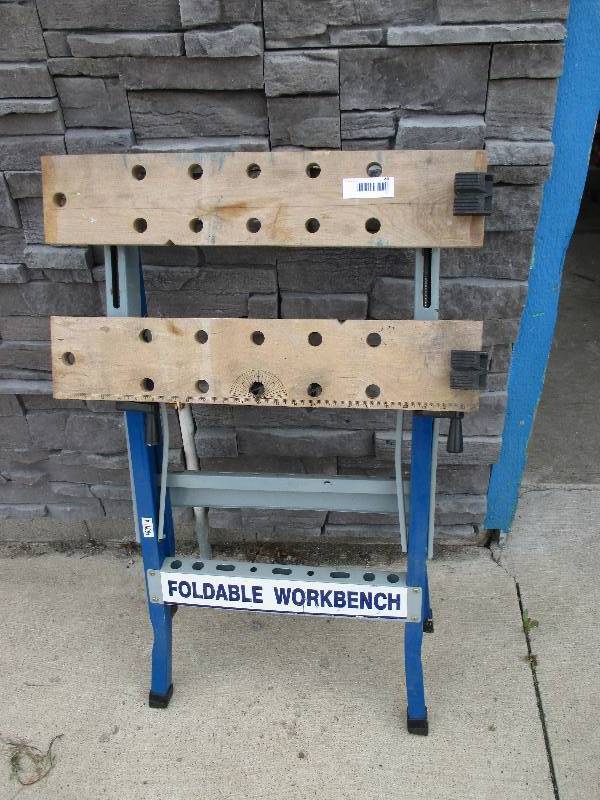 lot 29 image: Portable workbench