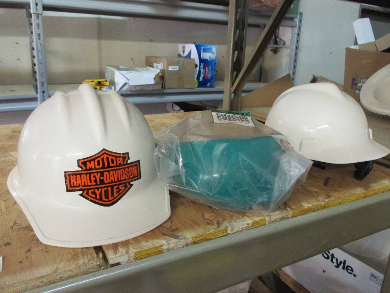 lot 31 image: Hardhats