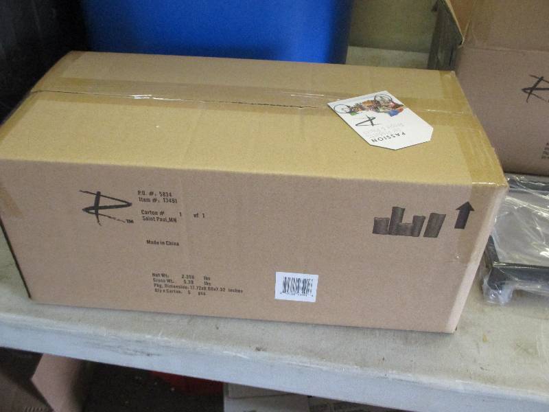 lot 43 image: 2 lighted candle sets