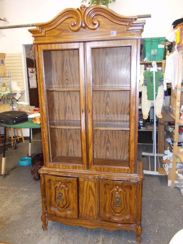 2-Piece Hutch