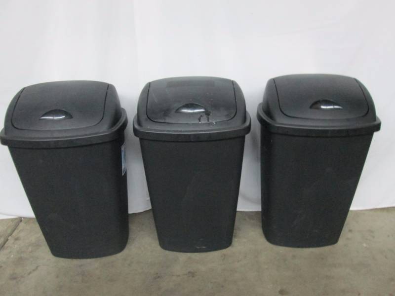 3 Garbage Cans