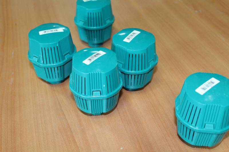 Lot of (5) Rotary Sprinklers wThreaded Fittings.