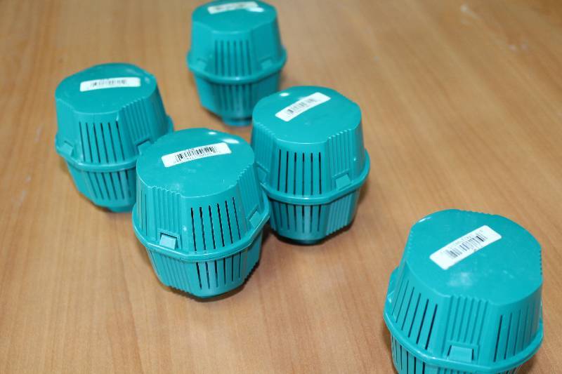 Lot of (5) Rotary Sprinklers wThreaded Fittings.