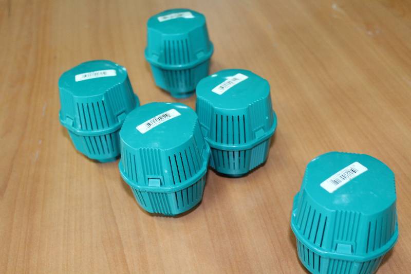 Lot of (5) Rotary Sprinklers wThreaded Fittings.