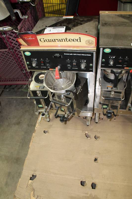 Bunn Commercial Coffee Maker Model Dual 20900-0046 Dual Coffee Drip System 120208V 28.3A 5990W 18 x 19 x 34.
