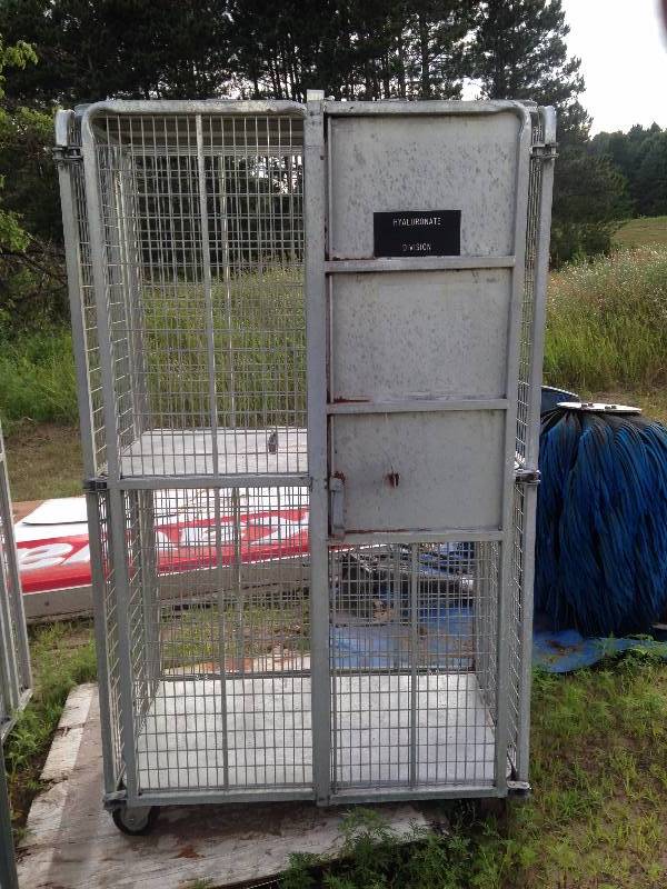 Metal Lockers w casters