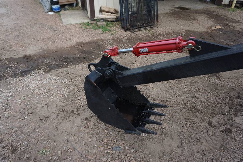 Universal Mount Bobcat Skid Loader Skid Steer Hydraulic Back Hoe Attachment