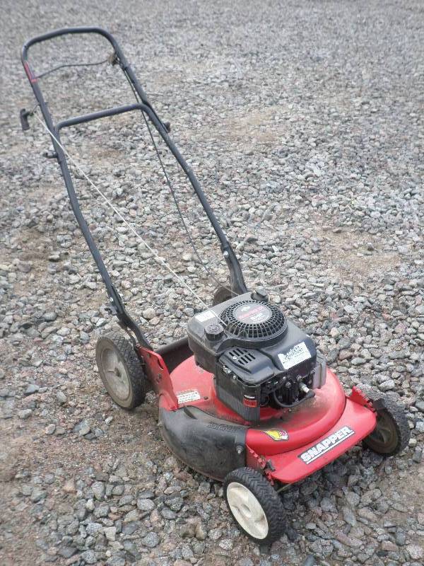 lot 10 image: Snapper 5HP 21 Push Mower ...