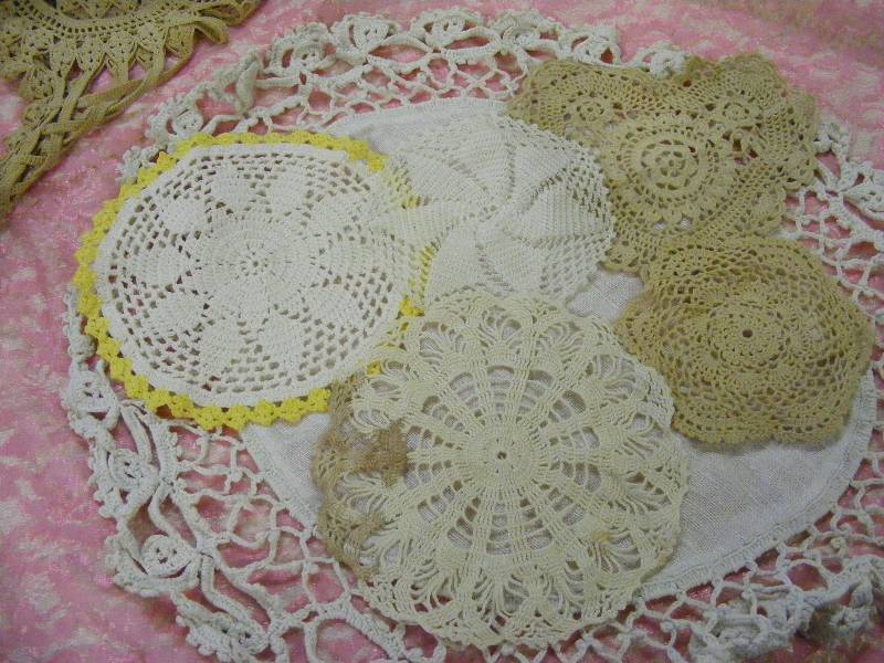 Vintage Table Runner and Doilies