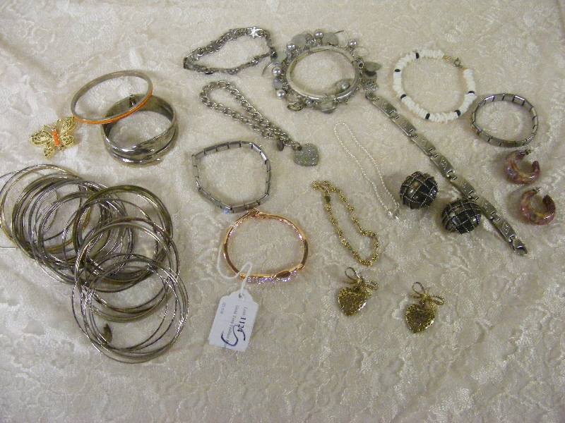 Costume Jewelry - Much Vintage, Earrings Clip and Pierced