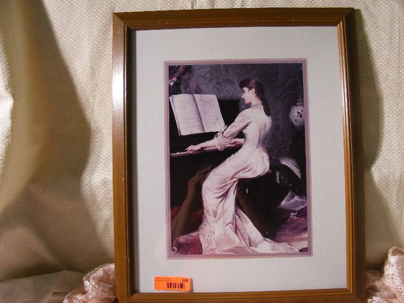 Wall Picture - Home Dcor.  Attractive.