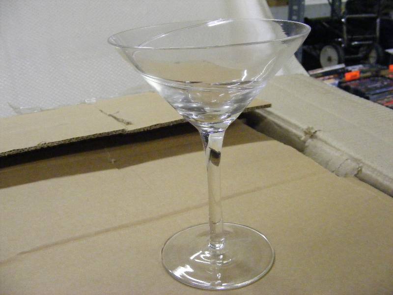 24 Clear Swirl Martini Glasses