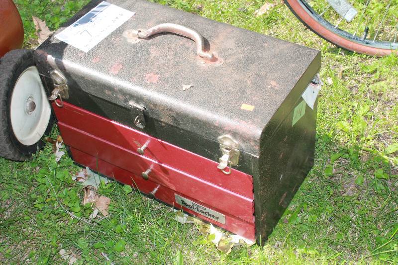 lot 7 image: Metal Tool Box wMultiple Drawers Locking Includes Contents 10 x 18 x 12.5.