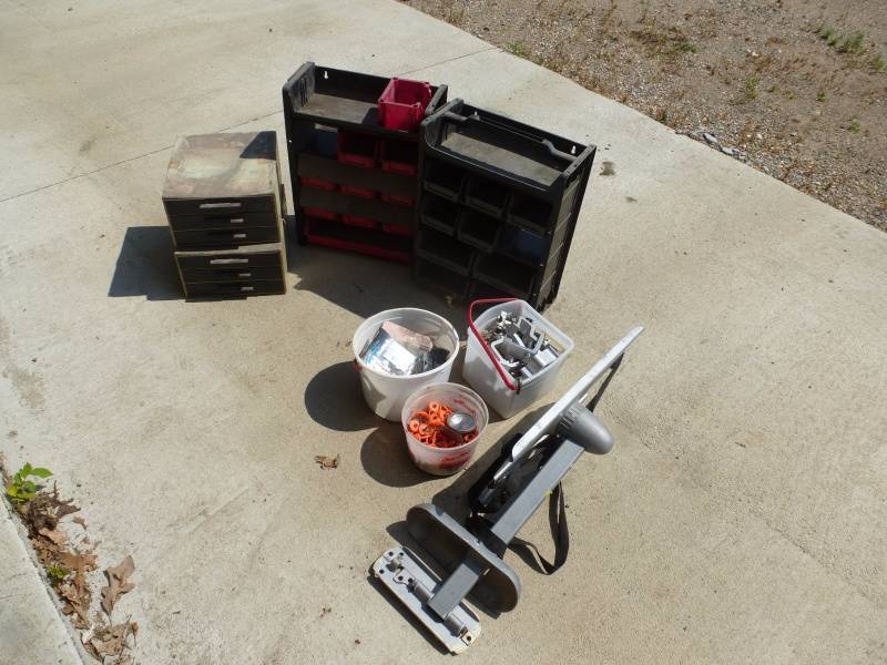 Assorted Bolt bins