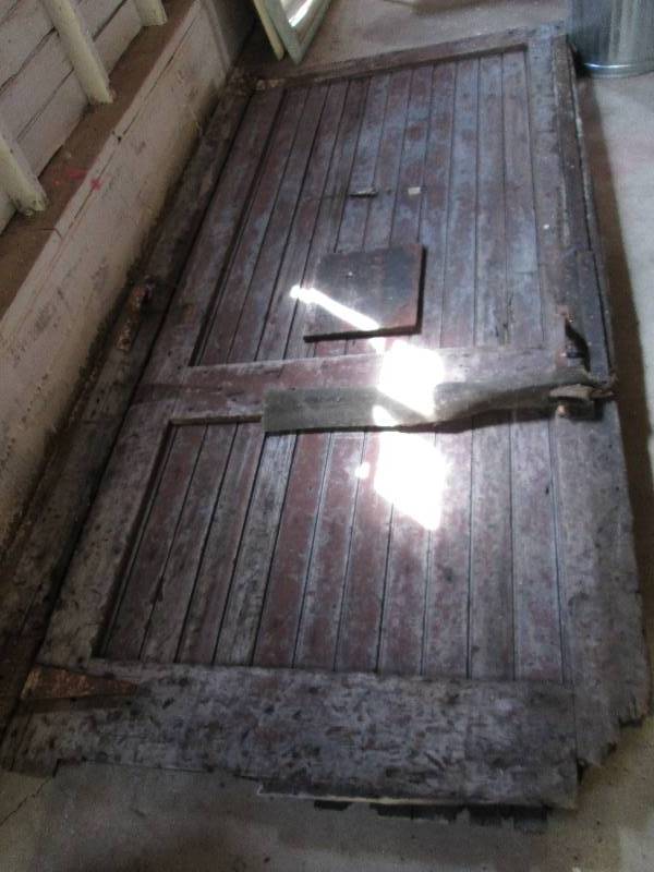 Very heavy antique wood commercial ...
