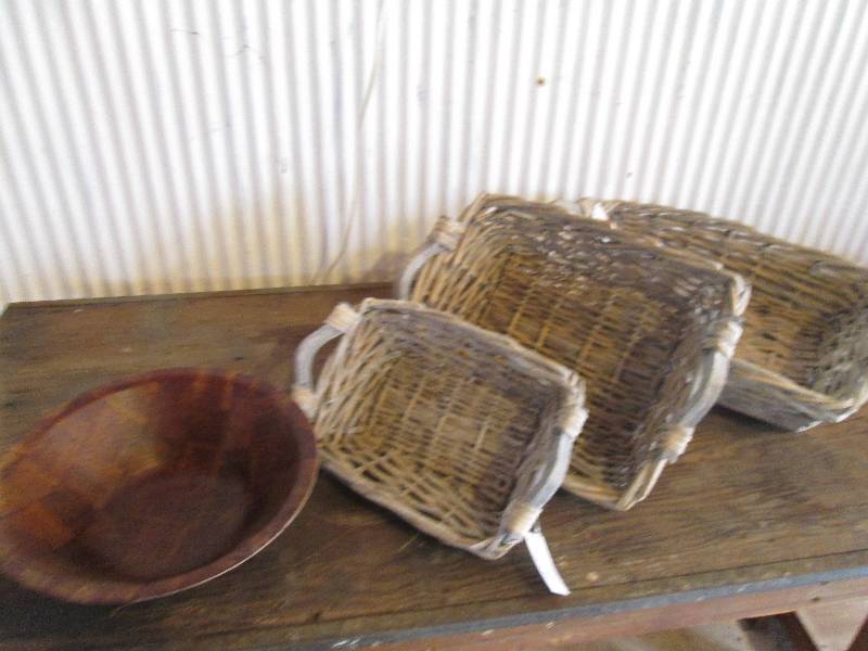3 Brand new nesting baskets and a w...