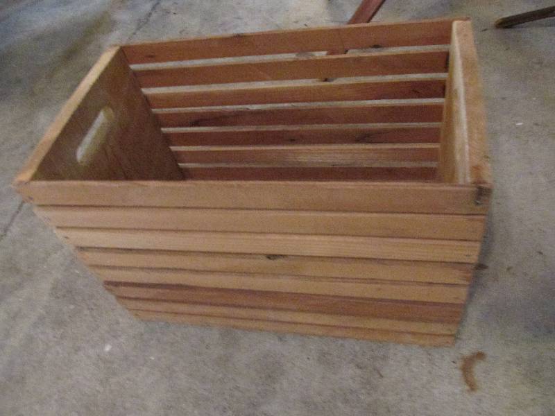Wood crate, 21 x 12 x 15...