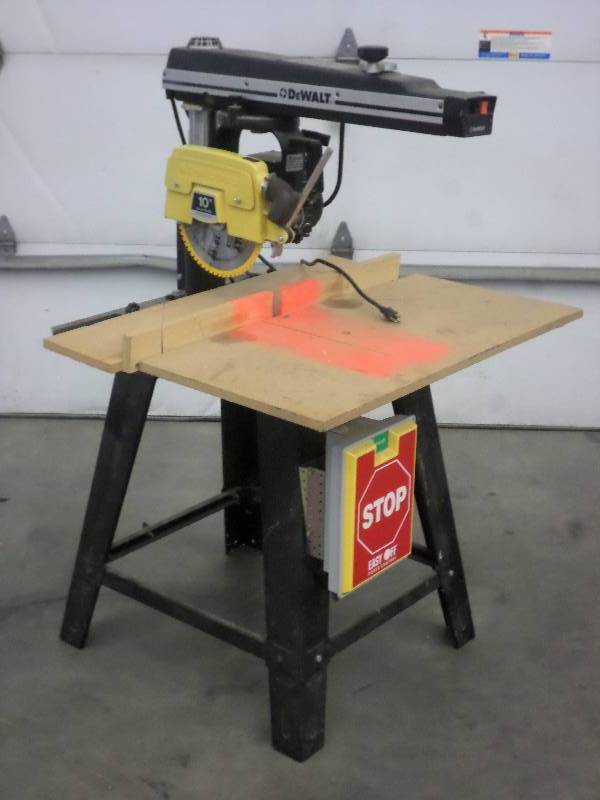 lot 10 image: DeWalt 3.5HP 120Volt 10 Radial Arm...