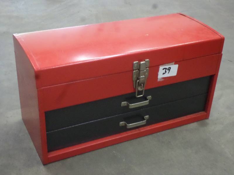 lot 39 image: 2-Drawer Steel Toolbox ...
