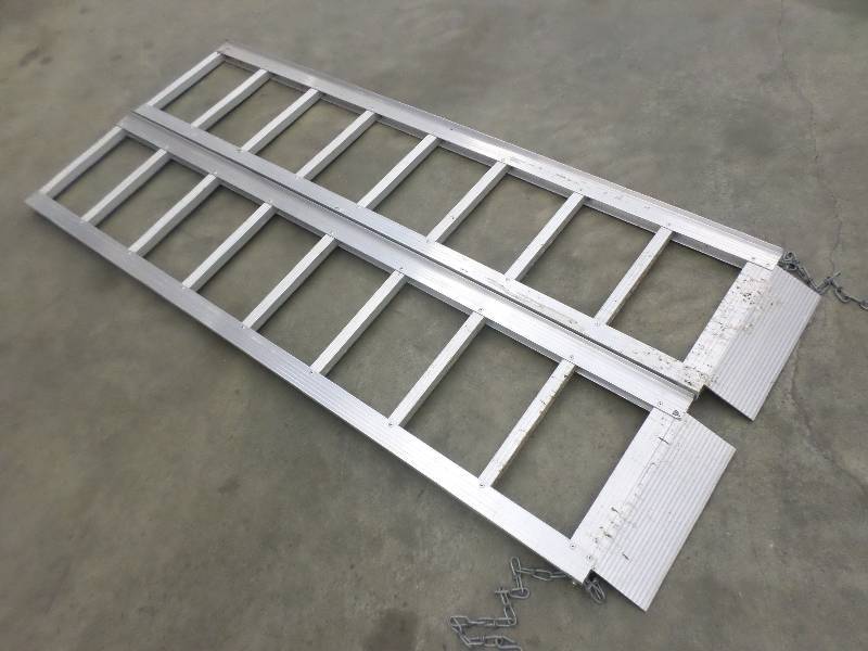 lot 42 image: Set Of 6ft Aluminum Utility Ramps ...