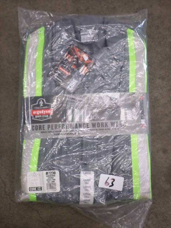 lot 63 image: New Core Performance Workwear Herri...