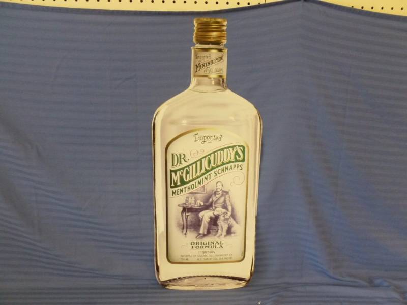 lot 7 image: Metal Sign
