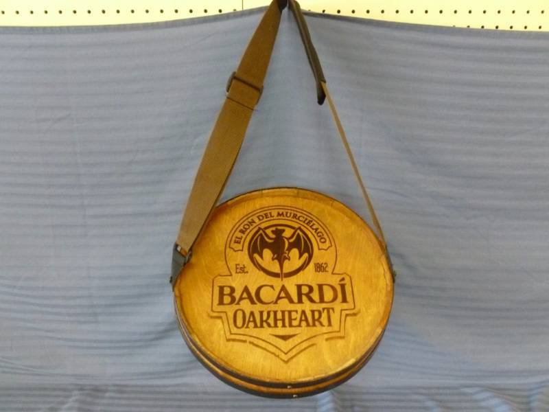 lot 8 image: Bacardi Wooden Serving Tray