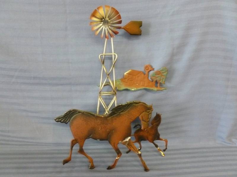 lot 15 image: Metal Wall Decoration