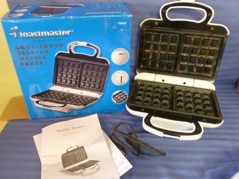 lot 39 image: Waffle Maker
