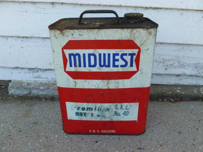 lot 54 image: Vintage Oil Can