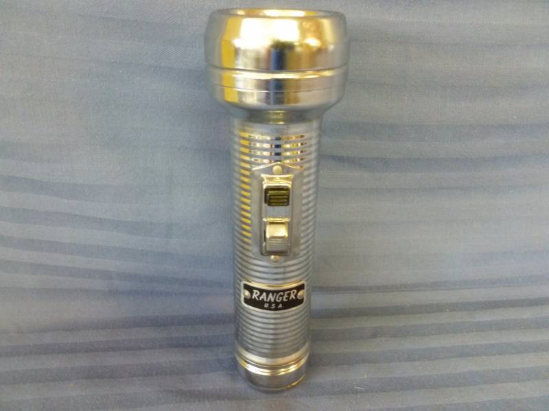 lot 67 image: Vintage Flashlight