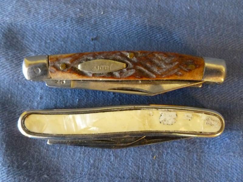 lot 87 image: Vintage Pocket Knives