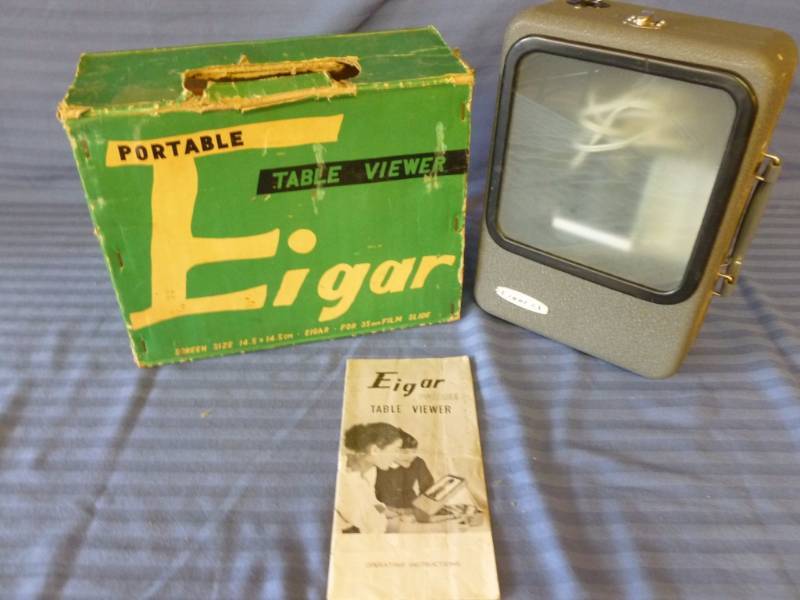 lot 134 image: Vintage Eigar 35 MM Film Slide Table Viewer