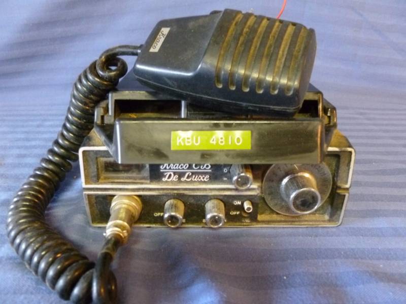 lot 154 image: Vintage CB Radio