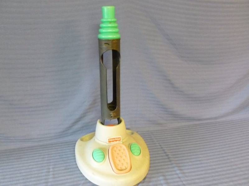 lot 157 image: Fisher Price Tee Ball Stand