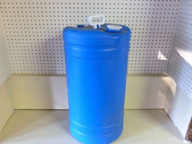 lot 183 image: Plastic Liquid Storage Jug