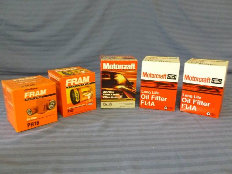 lot 198 image: Oil Filters