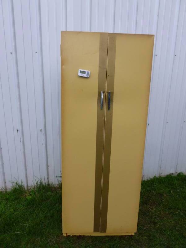 Metal Shop Cabinet