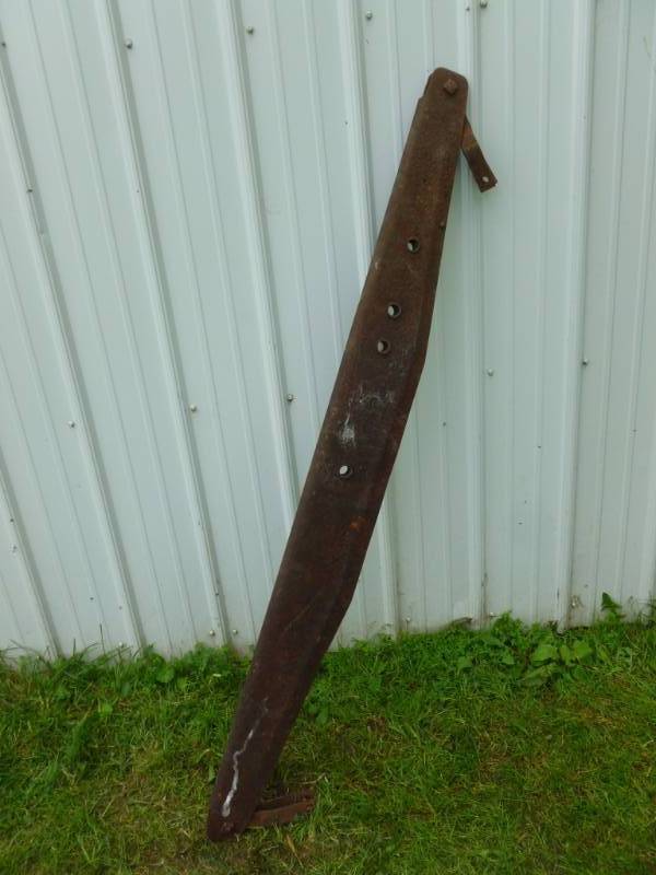 Antique Iron Horse Evener