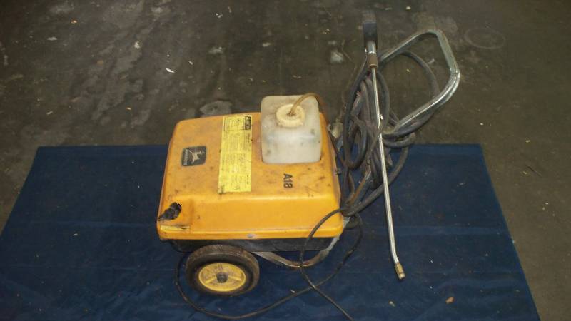 John Deere Pressure washer
