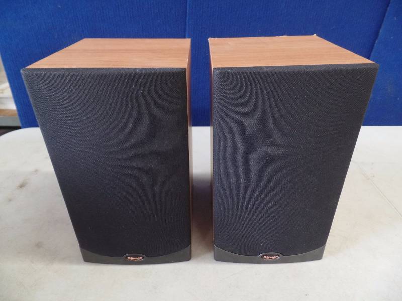 lot 2 image: Klipsch Bookshelf Speakers