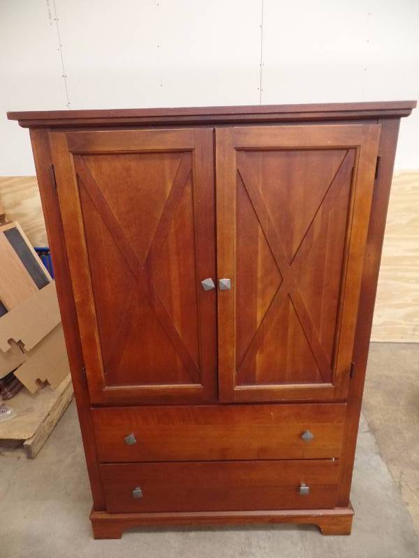 lot 25 image: Media Center