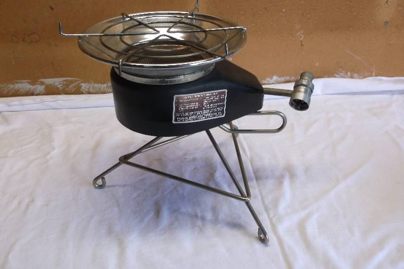 Camp stove