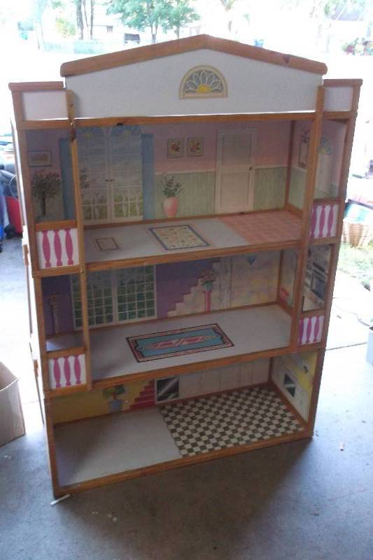 Doll house
