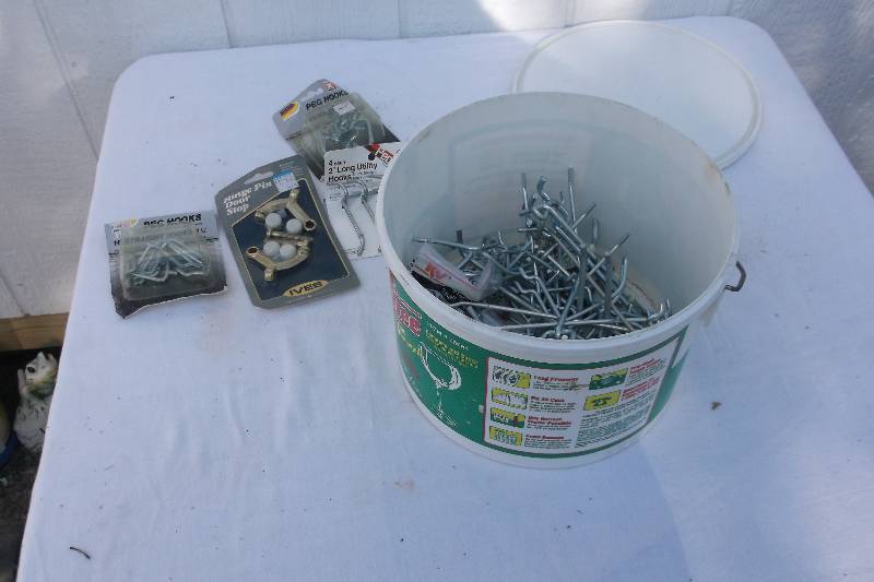 Peg board hooks